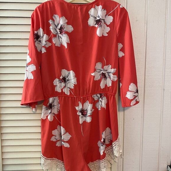 Design Lab Tangerine White Flower Pattern Romper - Picture 8 of 9